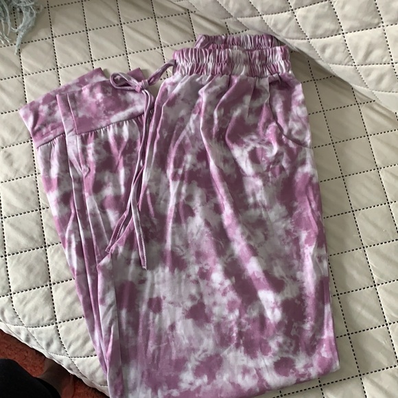 Romantic hut purple tie dye lounge set in Medium. - Picture 3 of 5